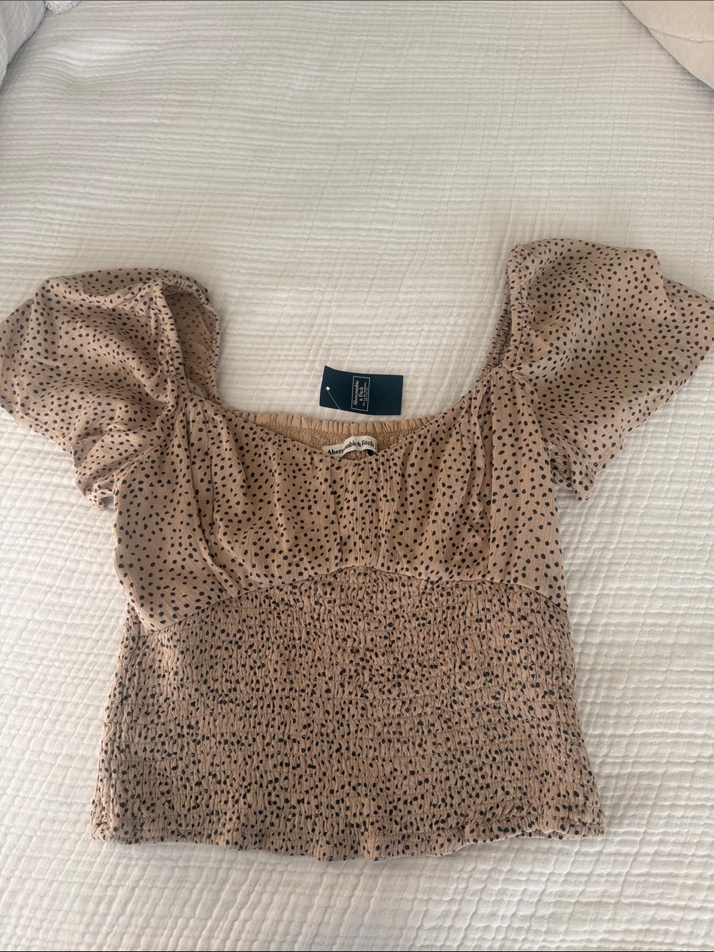 Abercrombie & Fitch Taupe Dot Smocked Puff Sleeve Top